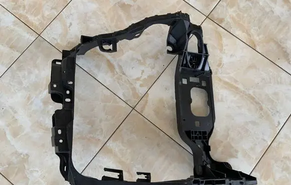 Porsche Macan (95B) Side radiator support slam panel 95B805594