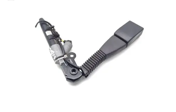 Front seatbelt buckle