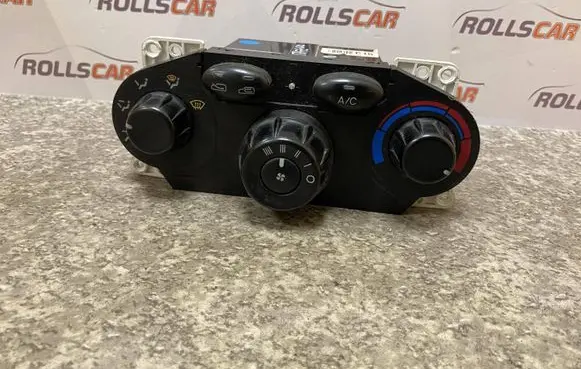 Hyundai Santa Fe Climate control unit 9725026