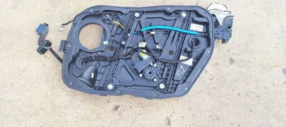 KIA Pro Cee'd III Front door window regulator with motor 82480J7760 81320J7000