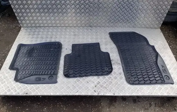Audi Q7 4M Car floor mat set 4M1061501 4M0061511