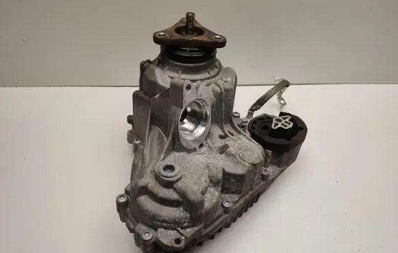 BMW 5 G30 G31 G38 Gearbox transfer box case 8485036