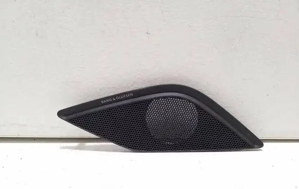Audi TT TTS RS Mk3 8S Front door speaker cover trim 8S0857228