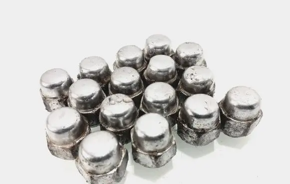 Nissan Almera Tino Nuts/bolts 