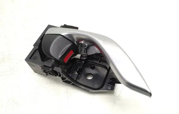 Rear door interior handle