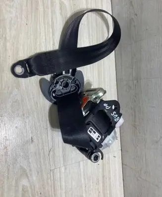 Audi A3 S3 8V Front seatbelt