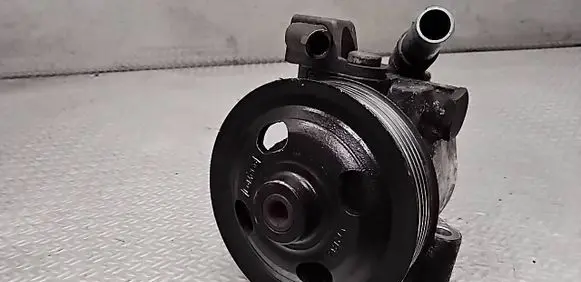 Ford Mondeo MK IV Power steering pump 6G913A696AE B4911041923 30794570