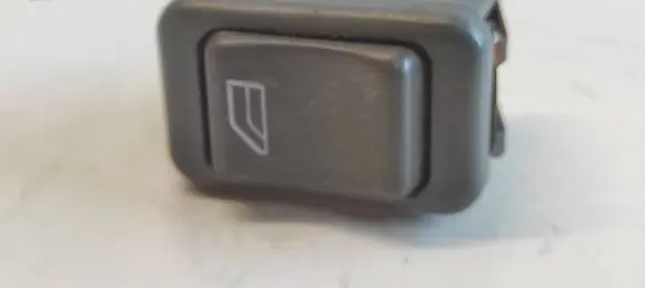 Volvo S40, V40 Electric window control switch 821716 03458021