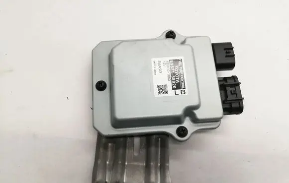 Lexus RX 450H Fuel injection pump control unit/module 8957158020