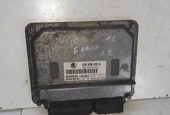 Skoda Fabia Mk1 (6Y) Engine control unit/module ECU 03E906033A