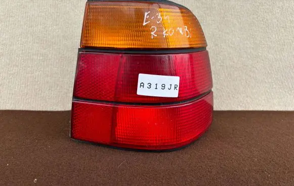 BMW 5 E34 Rear/tail lights 3374ULO