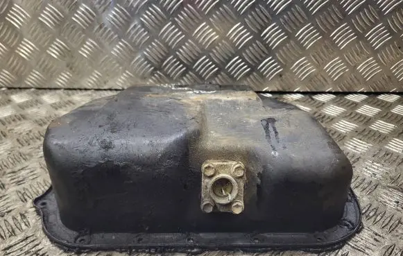 Nissan Primera Oil sump