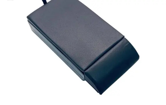 Volkswagen Jetta V Rear seat armrest 1K5885081AF 1K5885961G