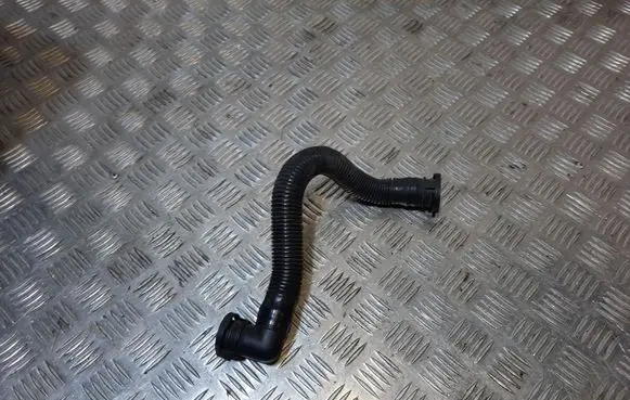 Audi A8 S8 D4 4H Breather hose/pipe 4H0133889D
