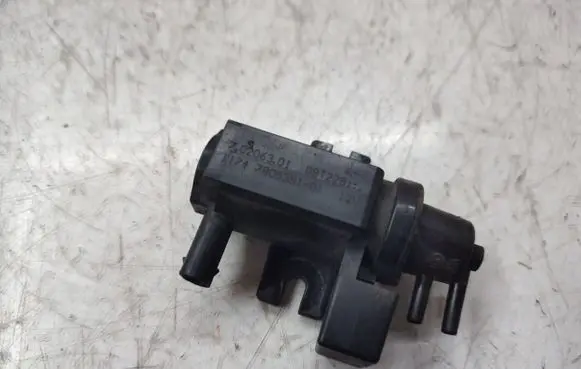 BMW X3 E83 Turbo solenoid valve 7805391