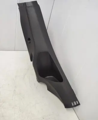 Ford Focus (C) pillar trim BM51A31017