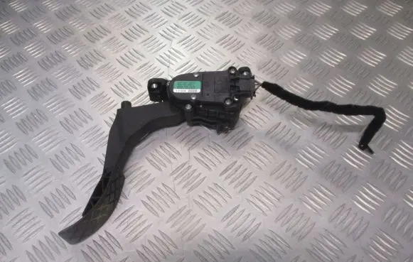Volkswagen Polo IV 9N3 Accelerator pedal position sensor 6Q1721503C