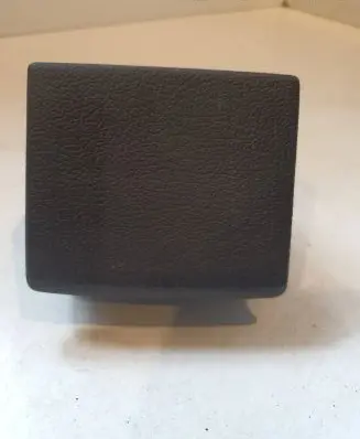 Volkswagen PASSAT B4 Car ashtray 3A0857962B