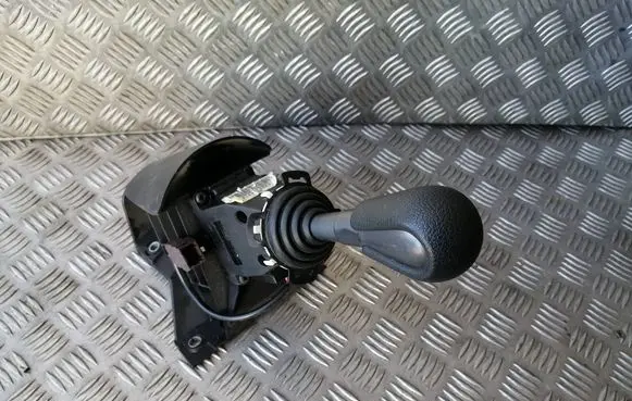 Renault Master III Gear shifter/selector 8200915410 N345873043