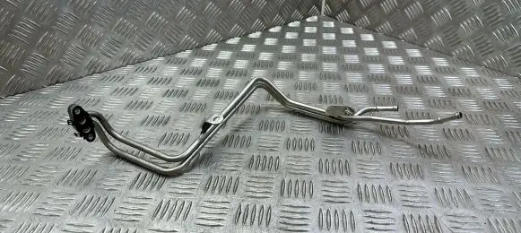 Volkswagen PASSAT B8 Engine coolant pipe/hose 04E122157AT