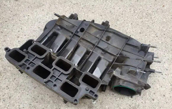 Chrysler Pacifica Intake manifold 04861867AH 35720201529