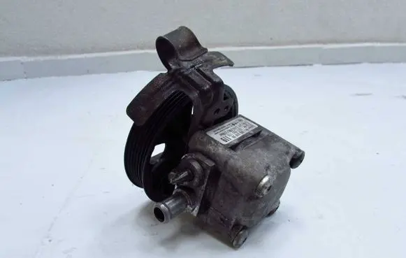 Volvo XC90 Power steering pump 30665098 7617955119 53673