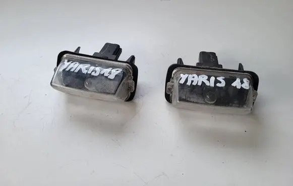 Toyota Yaris Number plate light