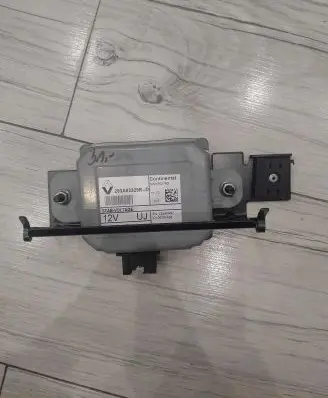 Renault Laguna III Voltage converter/converter module 293A03329R--D