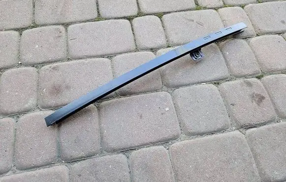 Opel Insignia A Rear door window/glass frame 13243074-
