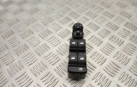 Citroen C3 Aircross Electric window control switch 96788264ZD