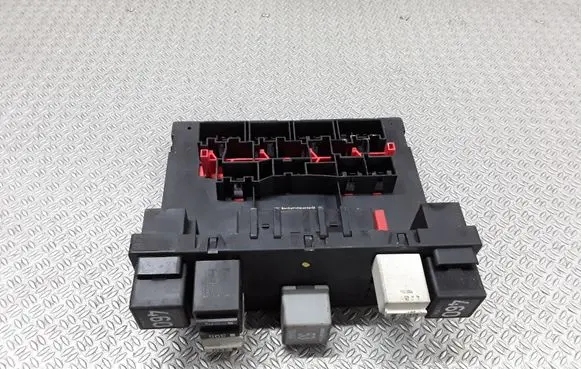 Seat Toledo III (5P) Comfort/convenience module 3C0937049E