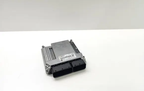 BMW 5 E60 E61 Engine control unit/module 7810950 781095002 0281015240