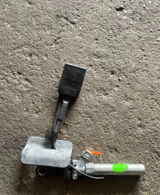 Peugeot Partner Front seatbelt buckle