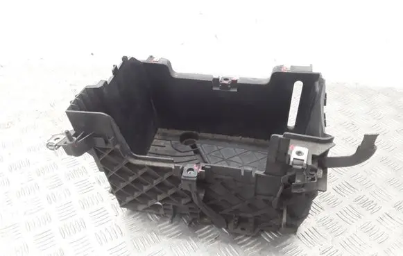 Battery box tray