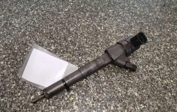 Alfa Romeo 156 Fuel injector 0445110111