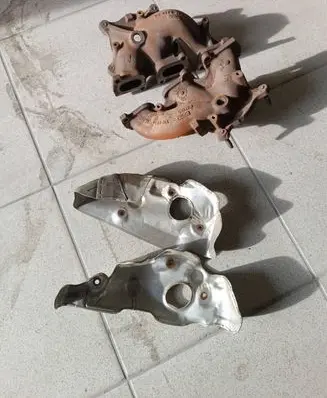 Mazda CX-9 Exhaust manifold