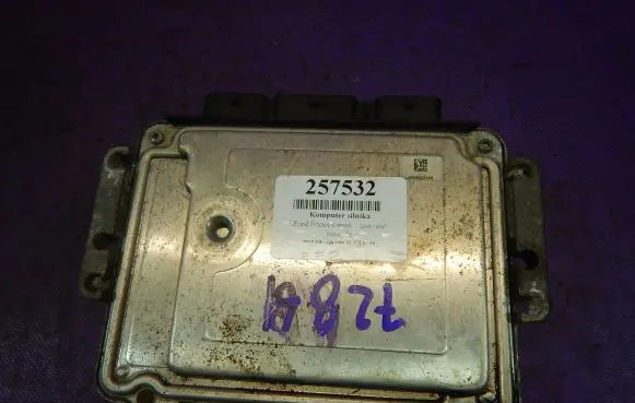 Ford C-MAX I Engine control unit/module ECU 7M5112A650UD
