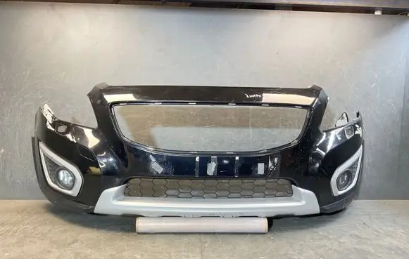 Volvo C30 Front bumper 31214635 31214639