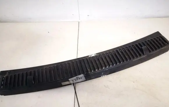 Seat Alhambra (Mk1) Wiper trim 7m3853185c ym21a03599bdw