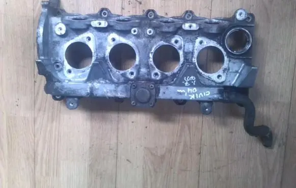 Rocker cam cover