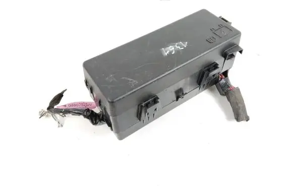 Chrysler 300 - 300C Fuse module P04607525AF