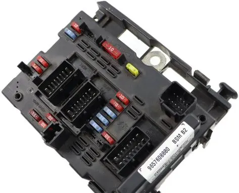 Peugeot 206 Fuse module 9657608880 60108113 BSMB2
