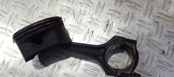 Opel Vectra B Piston with connecting rod