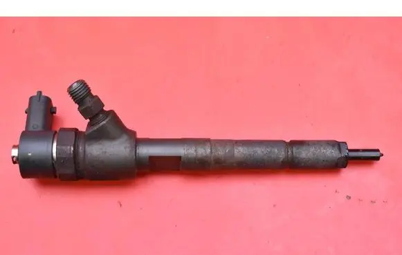Opel Corsa D Fuel injector 0445110325