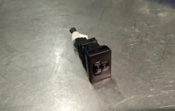Toyota Prius (XW20) Headlight level height control switch 134159