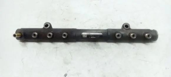 Volvo XC60 Fuel main line pipe 0445215023 31259011