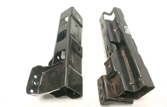 Mercedes-Benz C W204 other engine part A2046840231 A2046840131