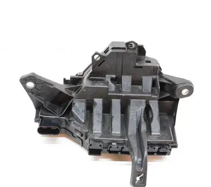 Mercedes-Benz C W205 Current control relay A2055402250