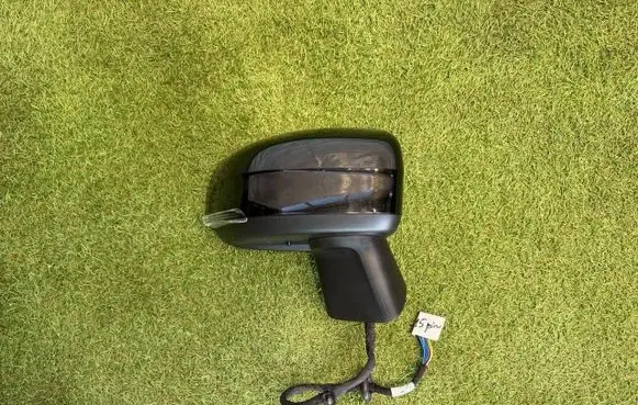 Volvo XC60 Front door electric wing mirror 