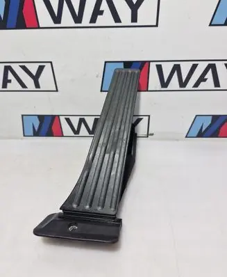 BMW X3 E83 Accelerator throttle pedal